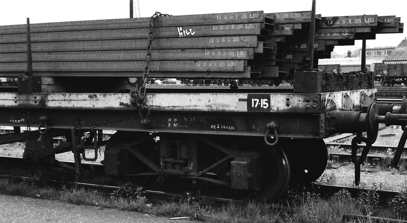 close up of the bogie M720720 close up of the bogie M720720
