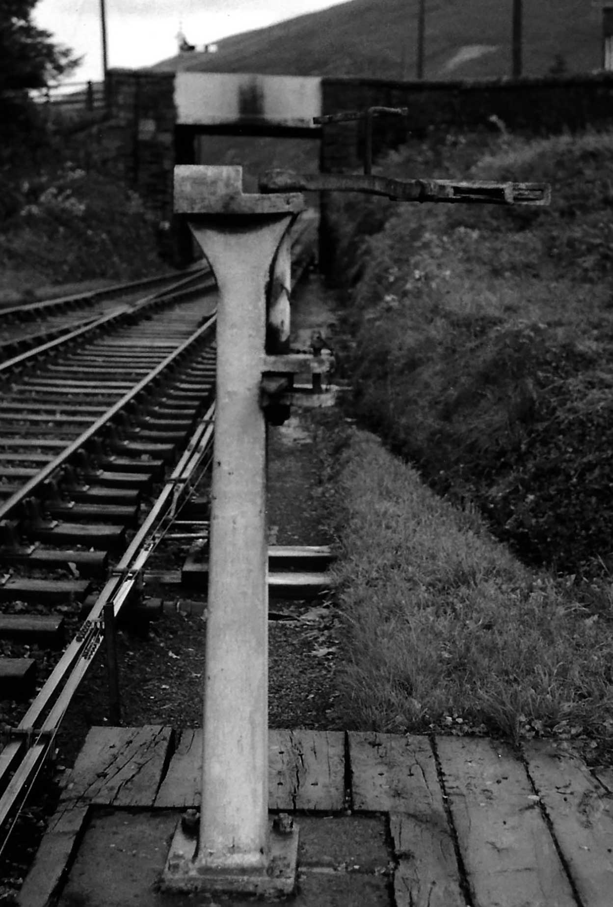 Alternative form of Manson post Photo showing alternative form of Manson post