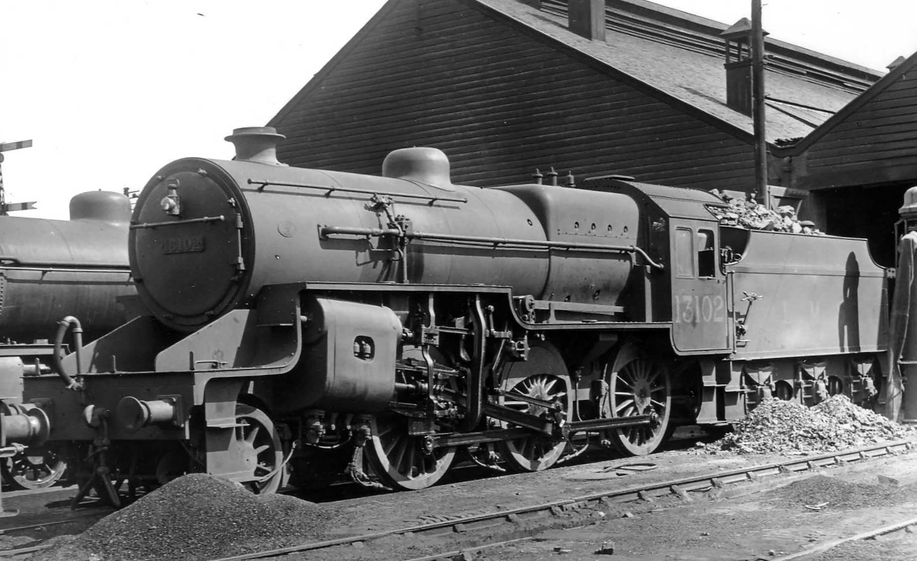 Manson apparatus on tender Photo showing Manson apparatus on tender