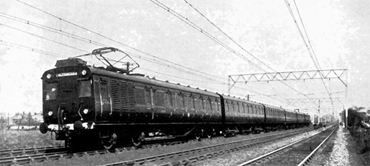 Photo of Six-car train on Manchester-Altrincham line